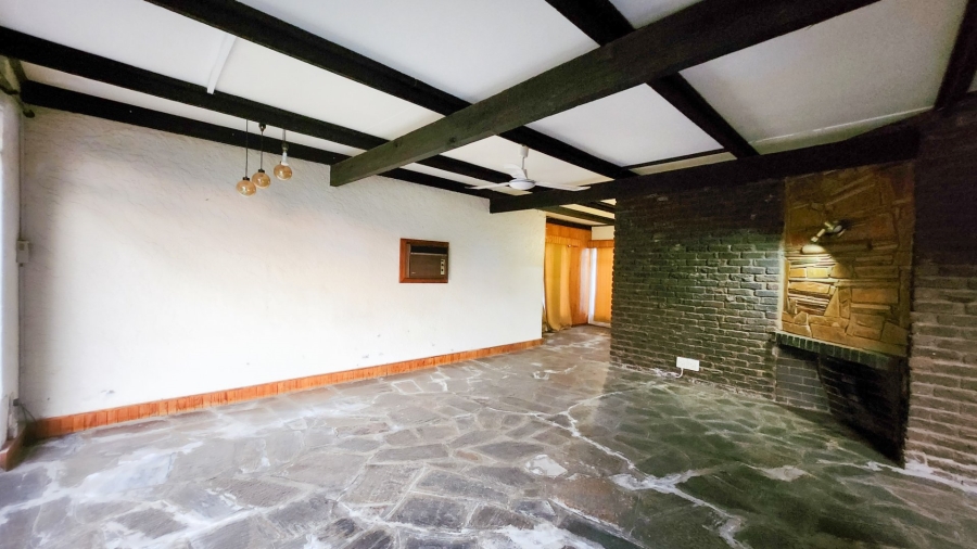 3 Bedroom Property for Sale in Flamwood North West